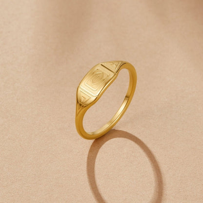 Złoty pierścionek Adaline - Elegancki Minimalistyczny Pierścionek