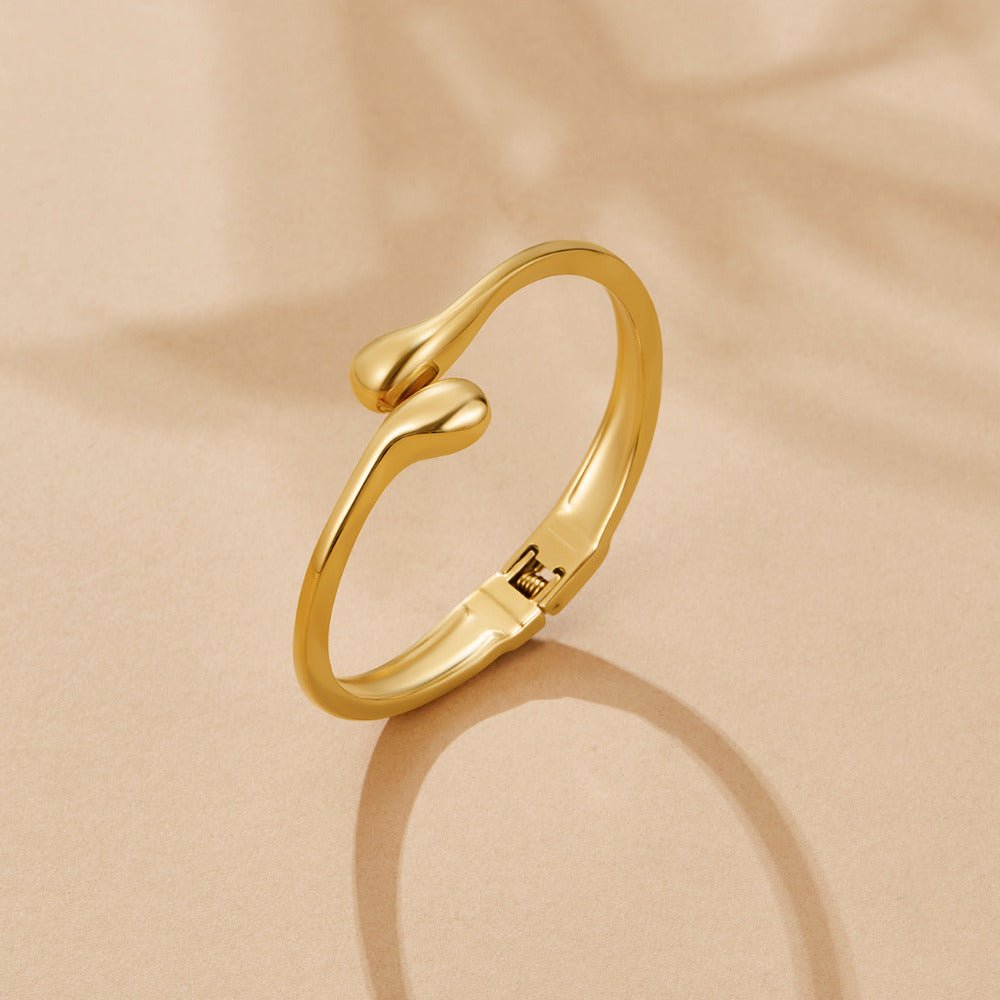 Złoty Bangle w Kształcie Łzy - Wodoodporny Bangle